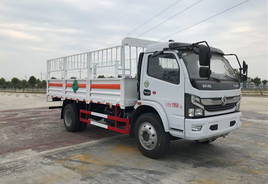 東風(fēng)多利卡氣瓶運(yùn)輸車(chē)