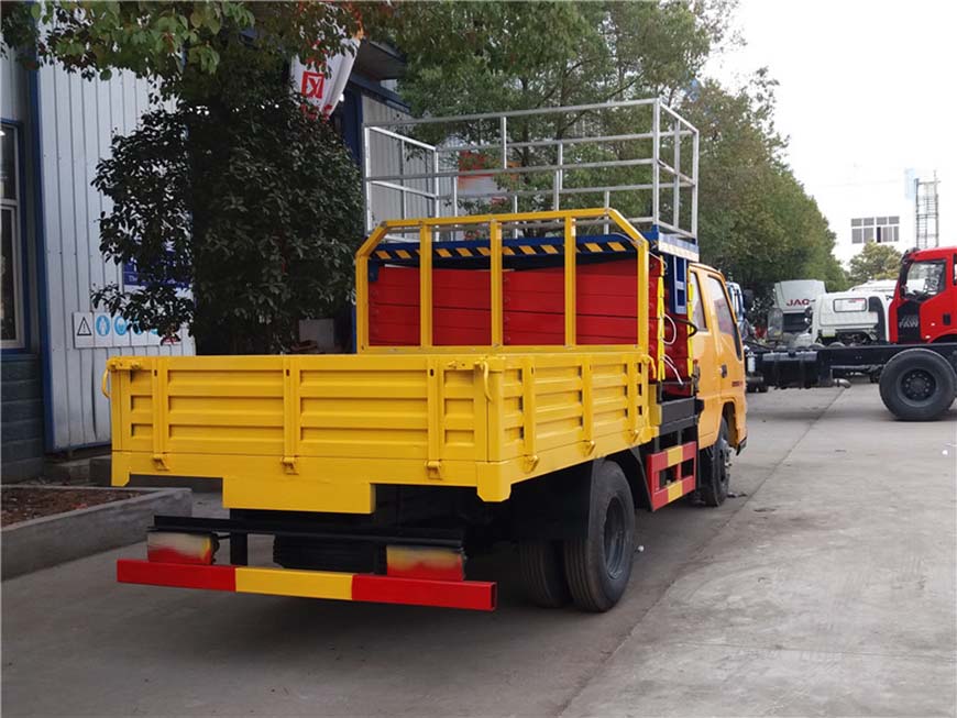 江鈴10米升降平臺(tái)式高空作業(yè)車